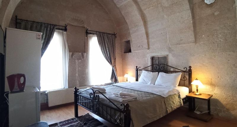 Blue Moon Cave Hotel image