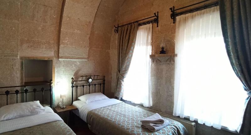 Blue Moon Cave Hotel image