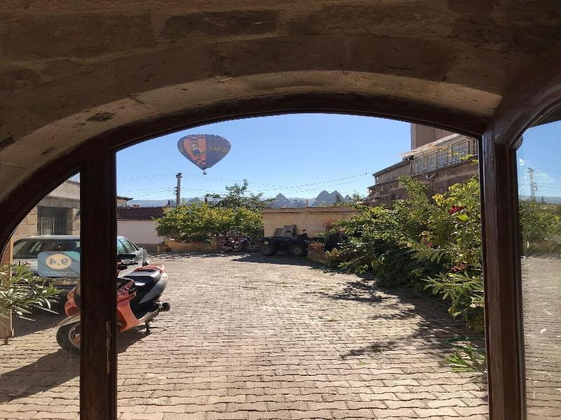 Family Cave Suites Hotel image