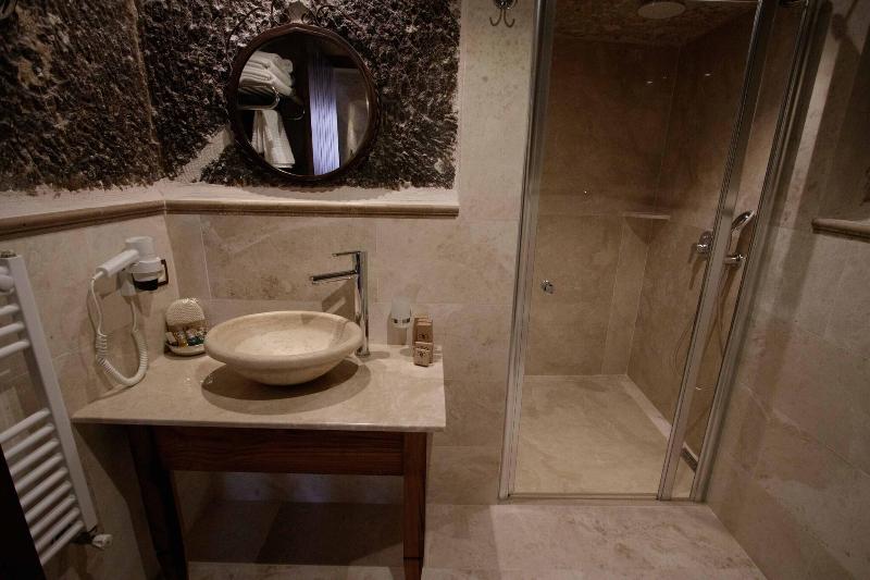 Aza Cave Hotel