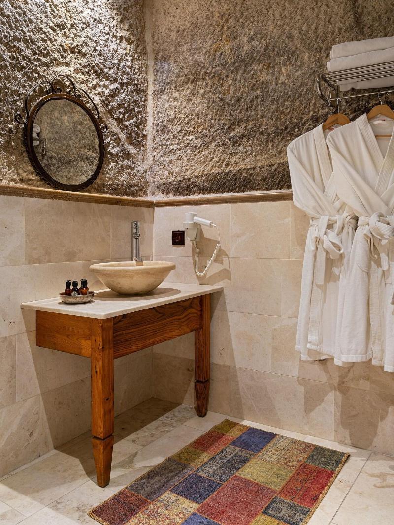 Aza Cave Hotel