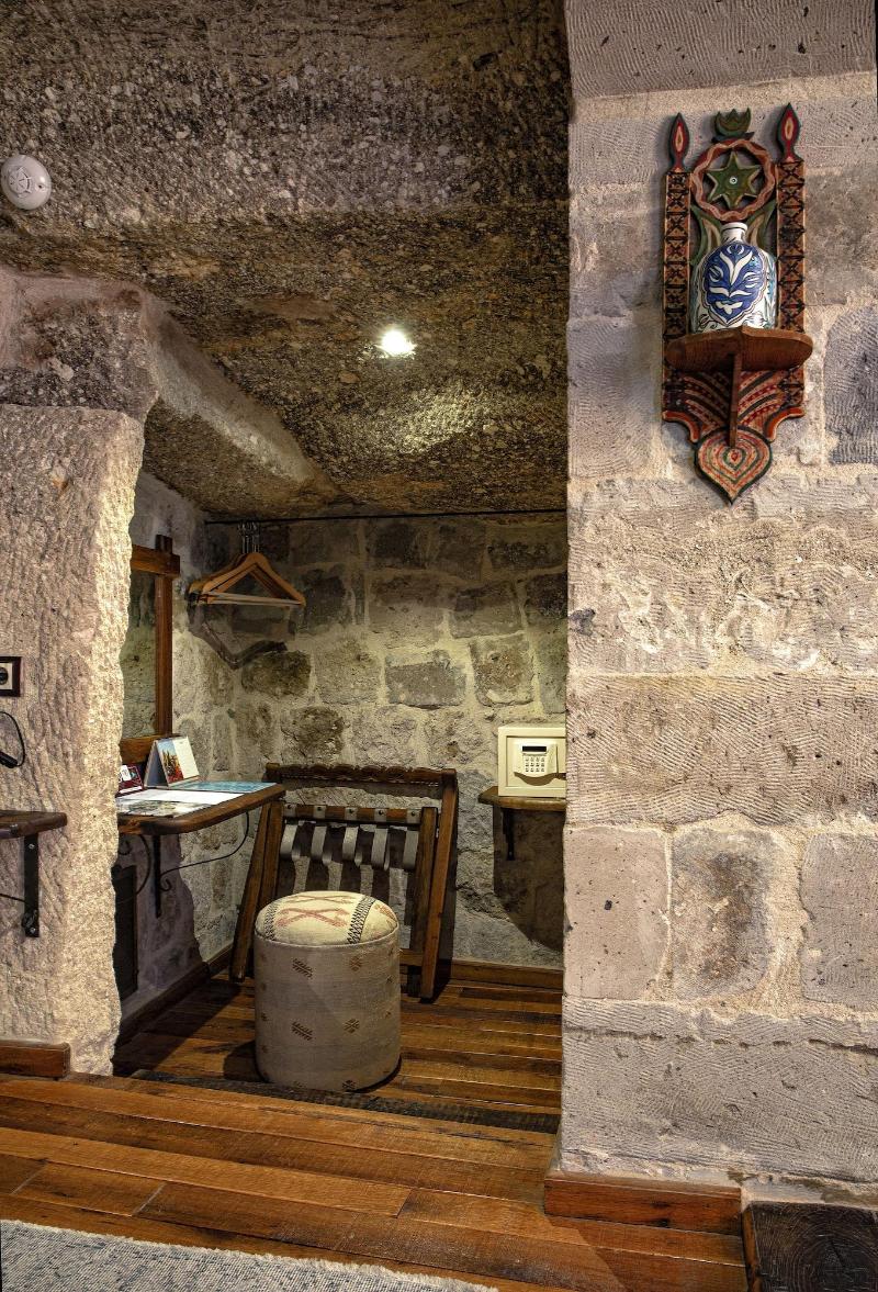 Aza Cave Hotel