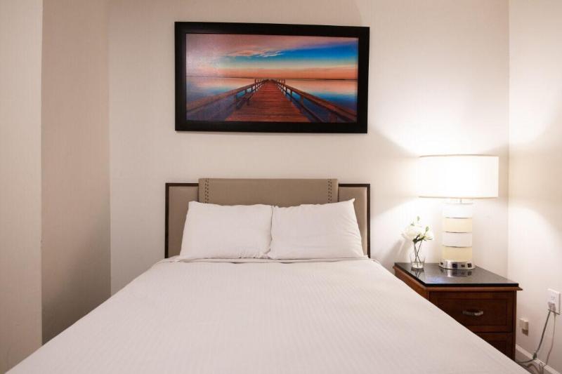 Anchor Pointe Inn image