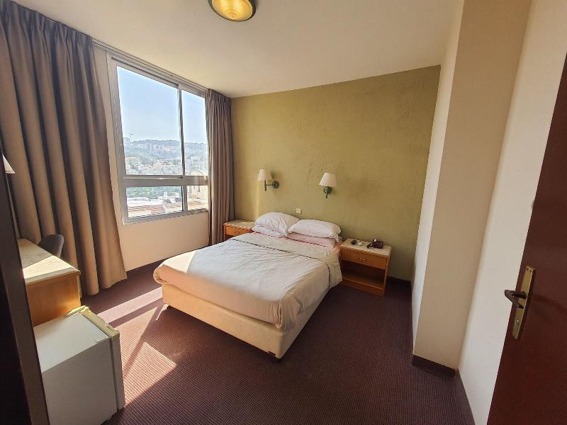 Hotel Marom image