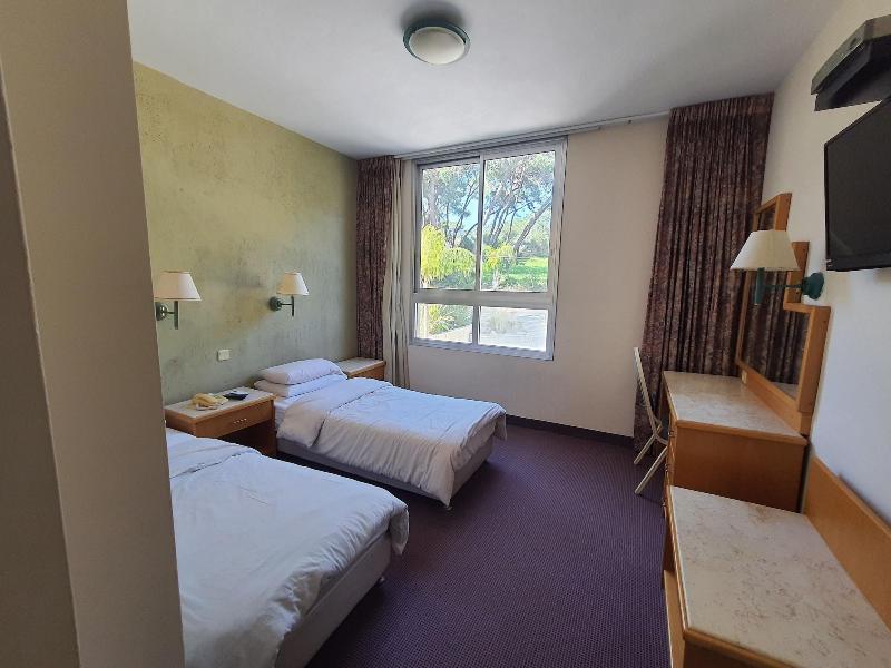 Hotel Marom image