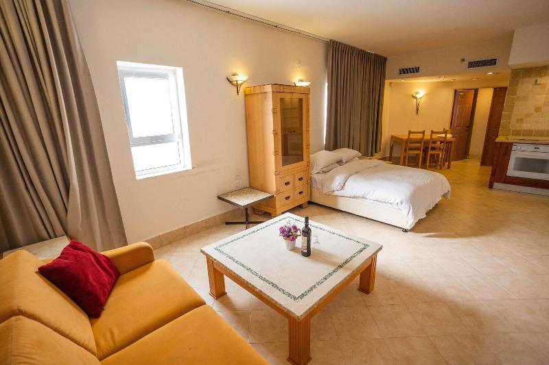 Hotel Marom image