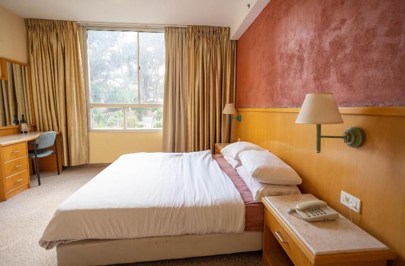 Hotel Marom image