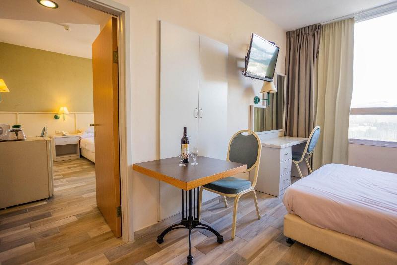 Hotel Marom image