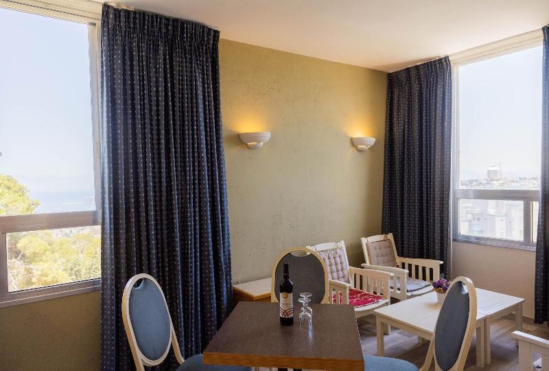 Hotel Marom image