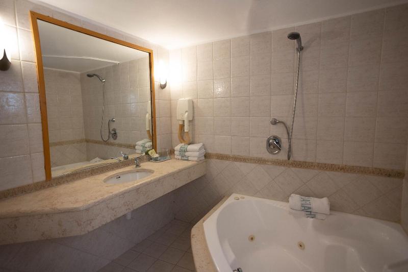 Hotel Marom image