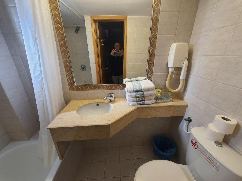 Hotel Marom image