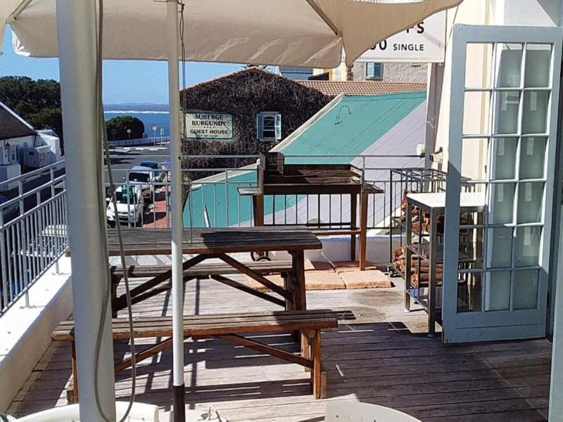 Zzzone Boutique Hostel image