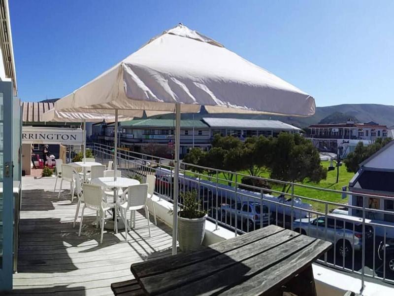 Zzzone Boutique Hostel image