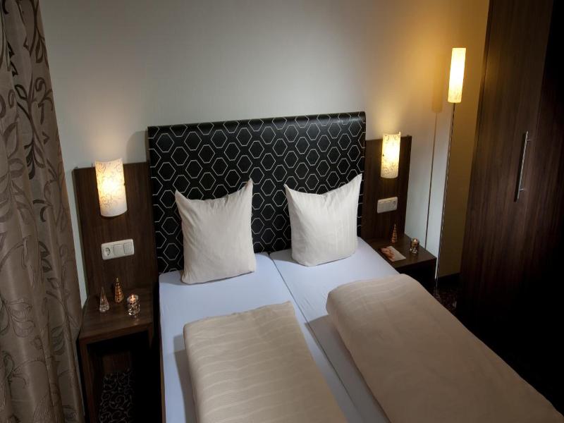 Hotel-Restaurant Pollmanns image