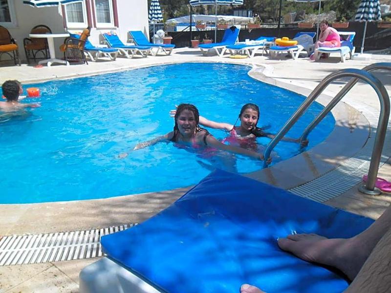 Side Apart Hotel image