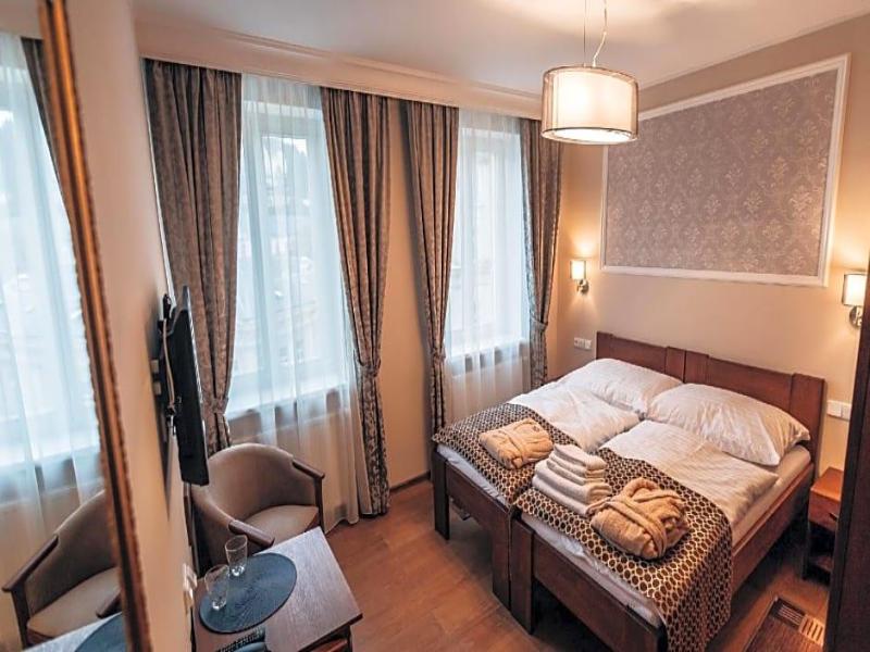 Star Hotel image