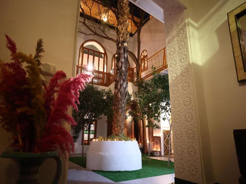 Riad O Ly image