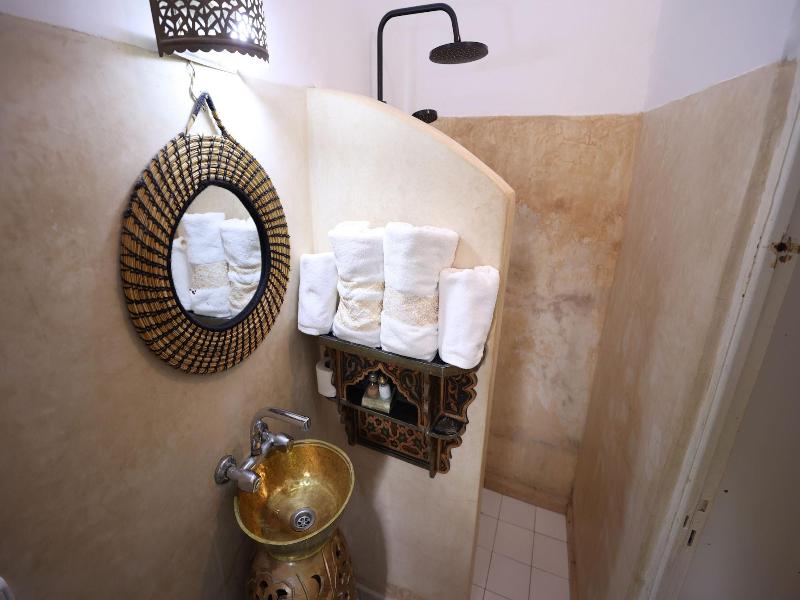 Riad O Ly image