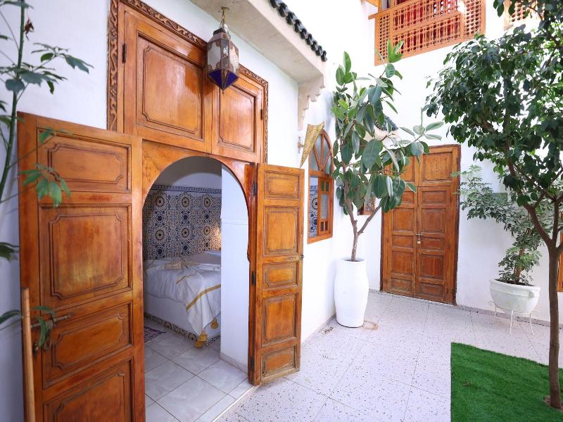 Riad O Ly image