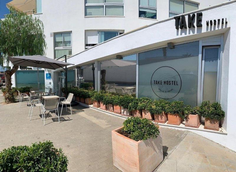 Take Hostel Conil image