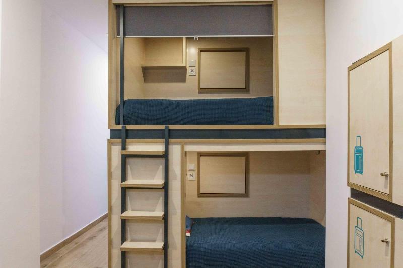 Take Hostel Conil image