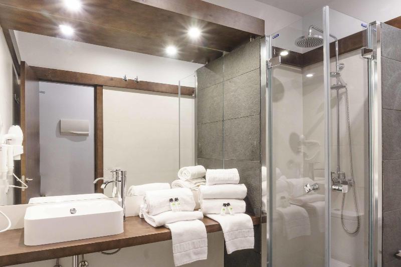 Take Hostel Conil image
