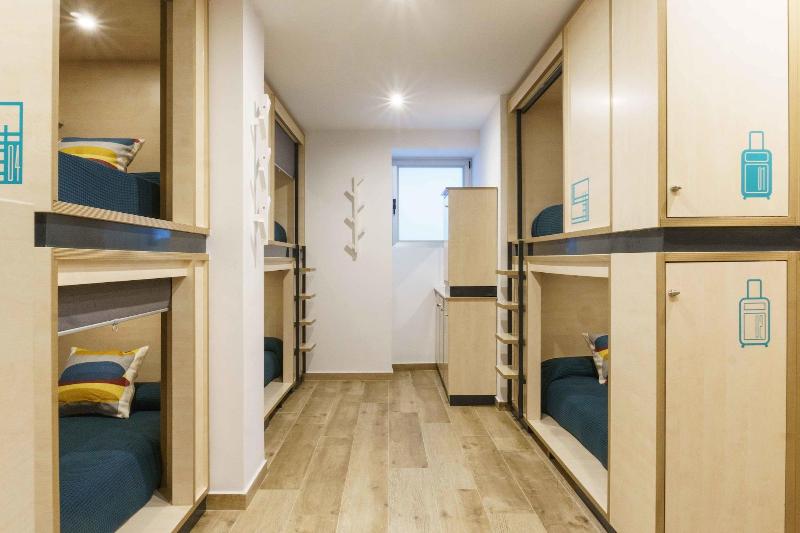 Take Hostel Conil image