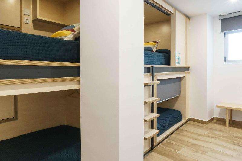 Take Hostel Conil image