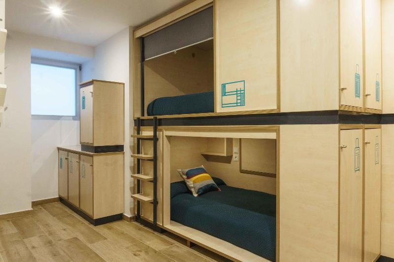 Take Hostel Conil image