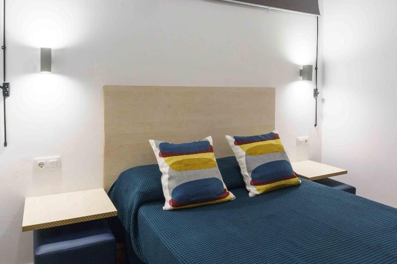 Take Hostel Conil image