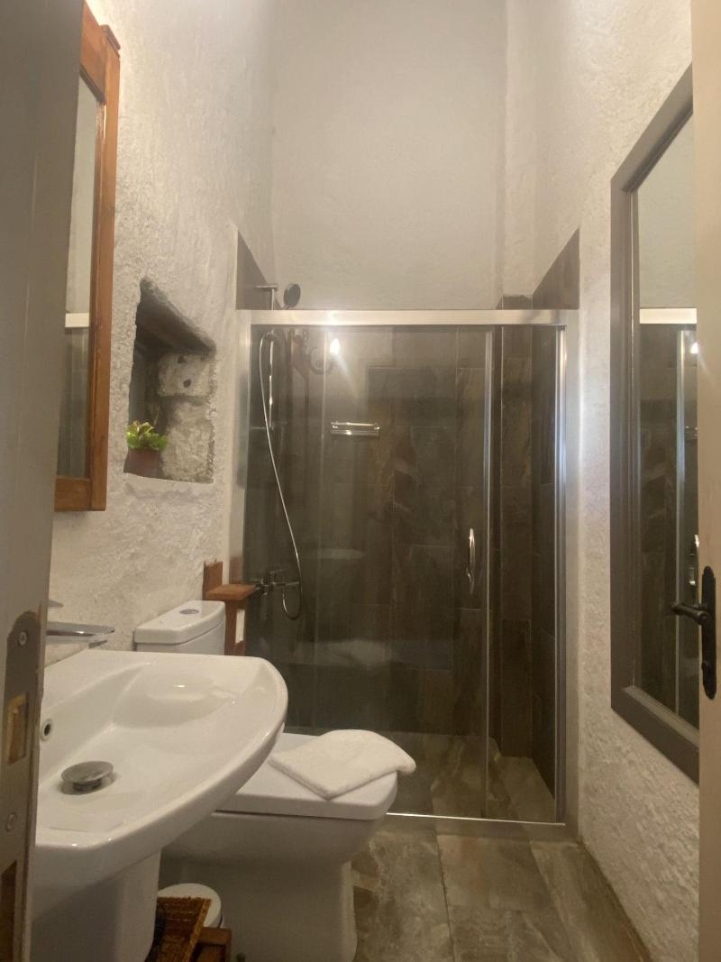 Mahzen Alacati Adults Only image