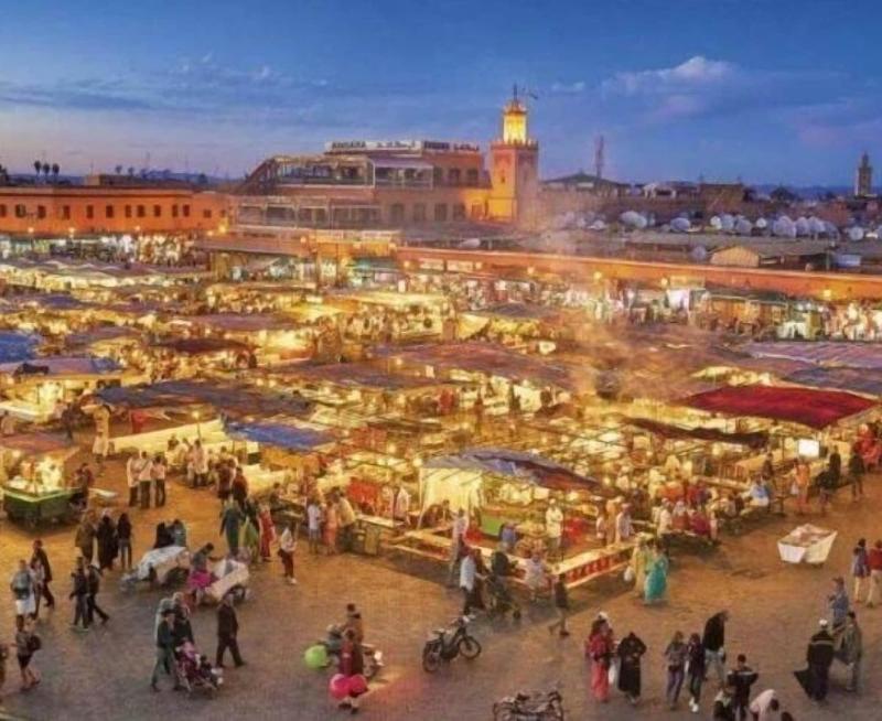 Riad Tchaikana image