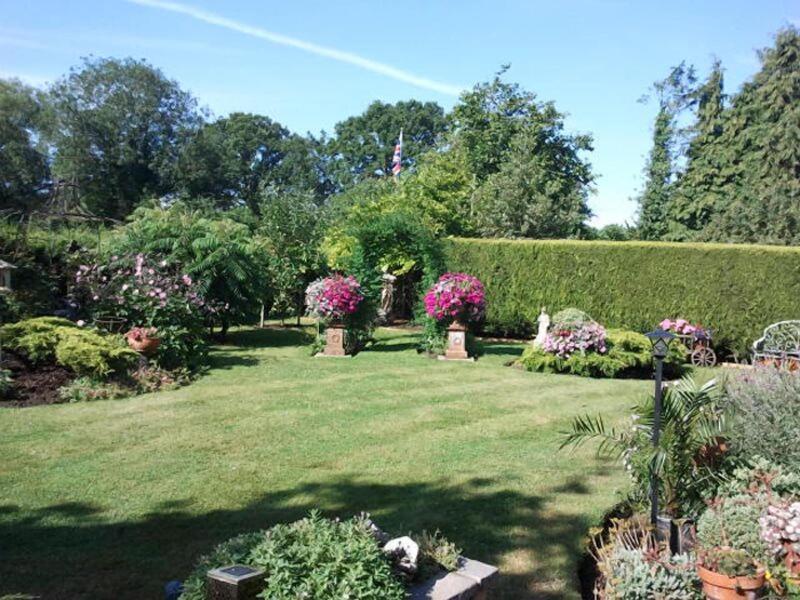 Avon Lodge image