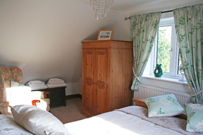 Avon Lodge image