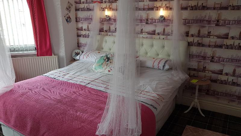 A P At The Sheron House image