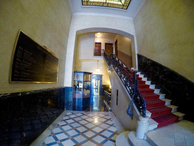 Alternative Creative Youth Hostel Barcelona image