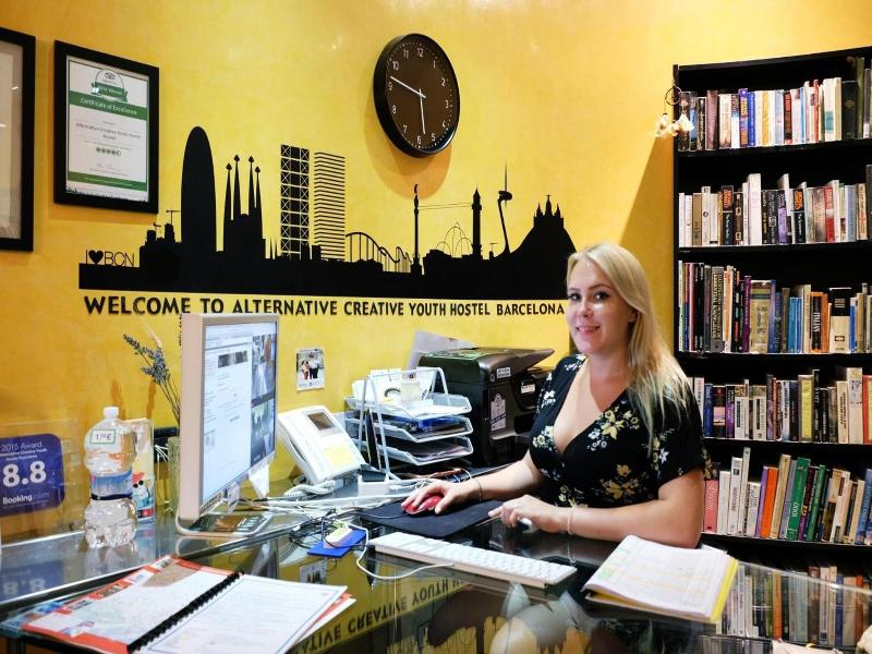 Alternative Creative Youth Hostel Barcelona image
