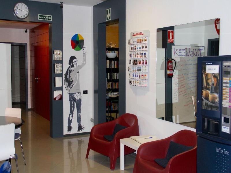 Alternative Creative Youth Hostel Barcelona image