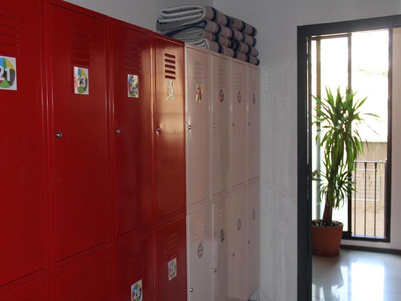 Alternative Creative Youth Hostel Barcelona image