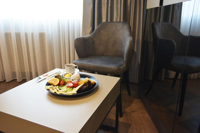 Frt Aa Rla Nes Otel image