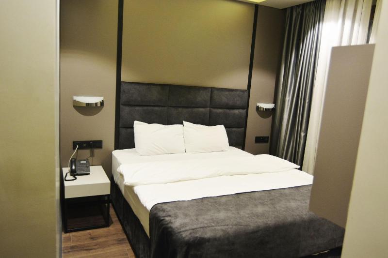 Frt Aa Rla Nes Otel image