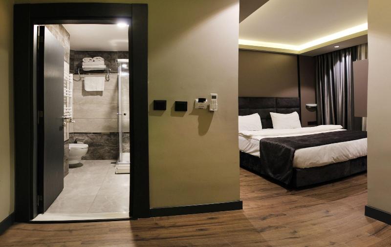 Frt Aa Rla Nes Otel image