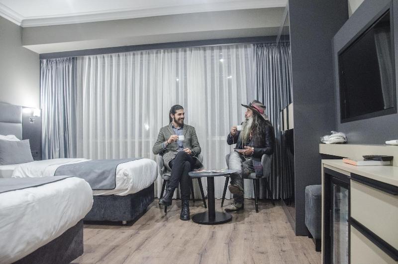 Frt Aa Rla Nes Otel image