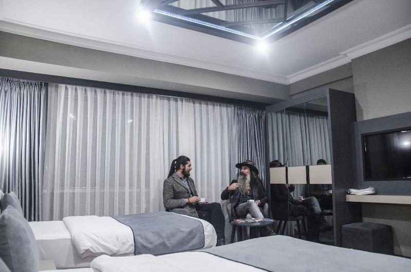 Frt Aa Rla Nes Otel image