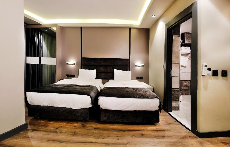 Frt Aa Rla Nes Otel image
