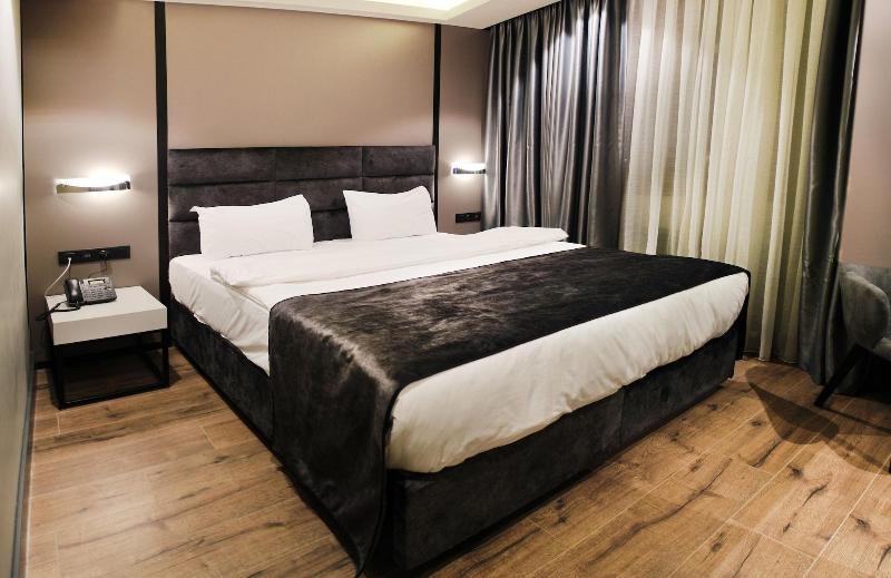 Frt Aa Rla Nes Otel image