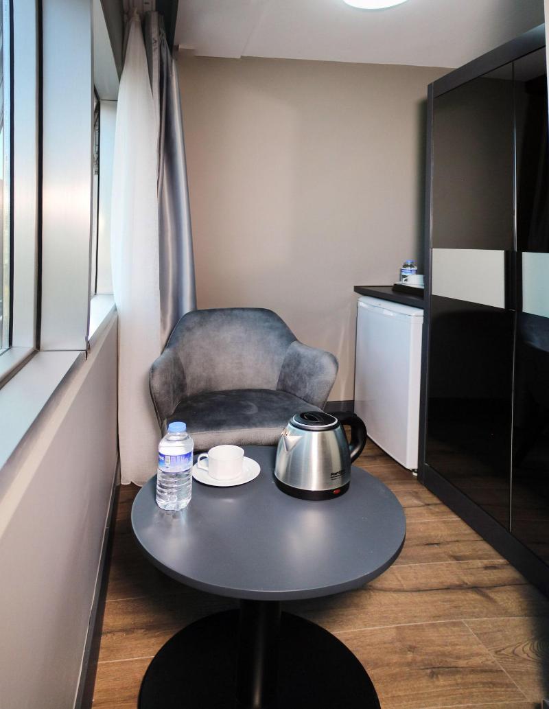 Frt Aa Rla Nes Otel image