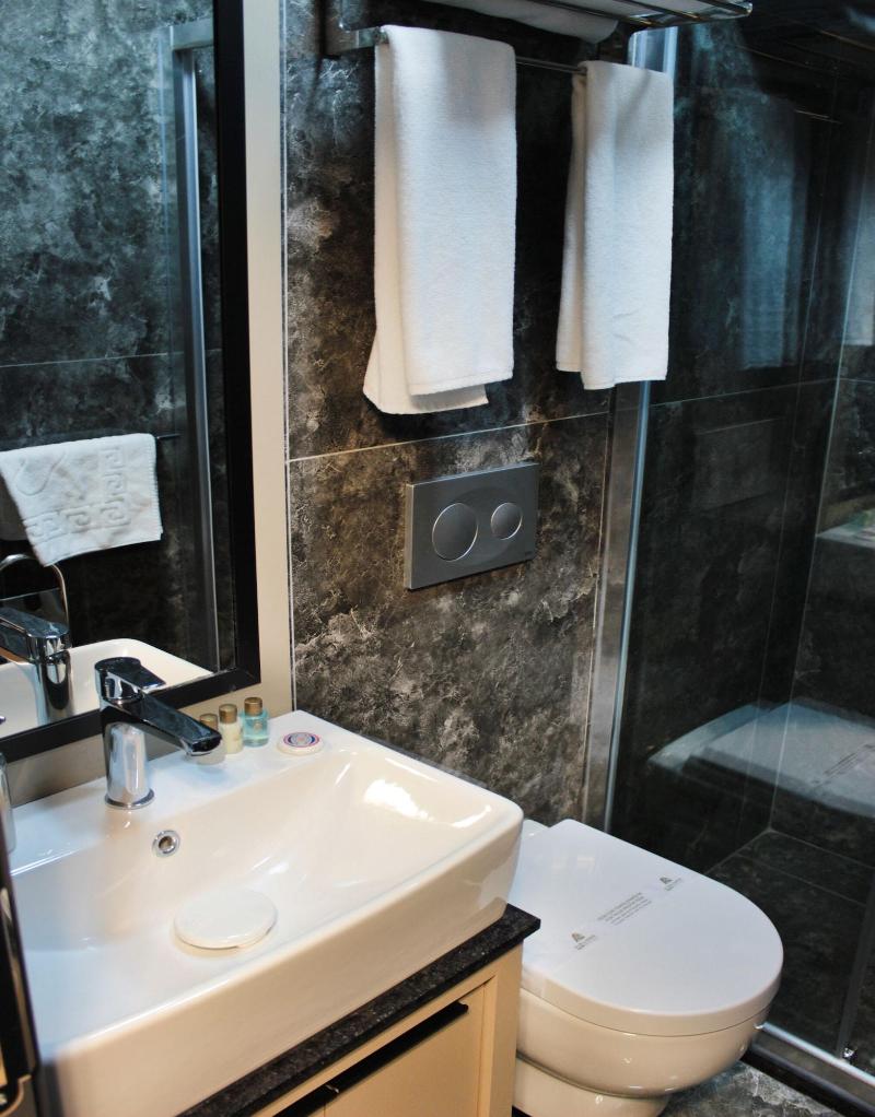 Frt Aa Rla Nes Otel image