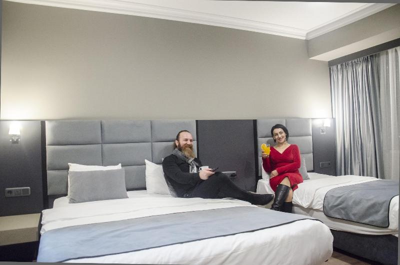 Frt Aa Rla Nes Otel image