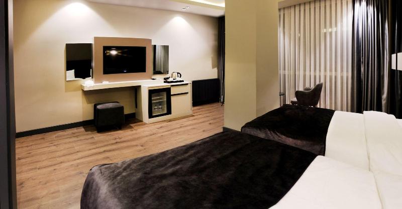 Frt Aa Rla Nes Otel image